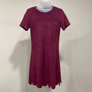 NWOT Lulu’s burgundy suede like short sleeve dress. Size XS. 0/2